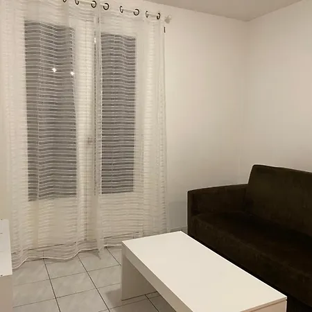 Comme Chez Vous - 2 Lits * פרפיניין